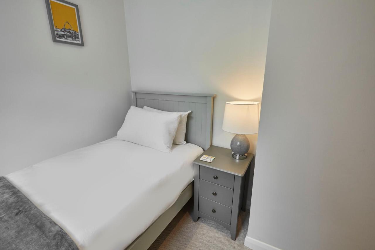 Host & Stay - Breckon Cottage Уитби Экстерьер фото